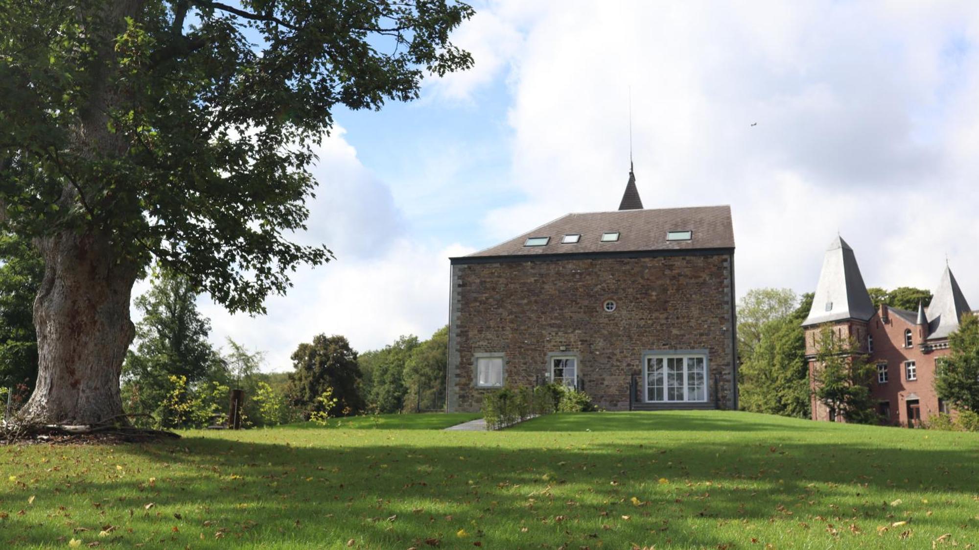 Le Chateau De Lausprelle Holiday home *